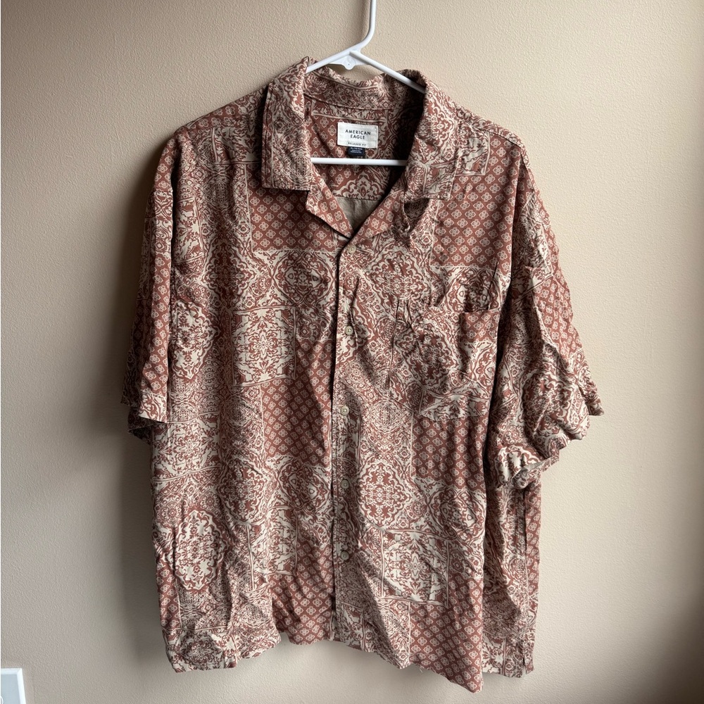 American Eagle Button Up